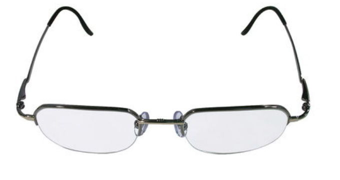 美麗島多焦鏡：老花眼配戴老花鏡，千萬不要網(wǎng)購成品鏡