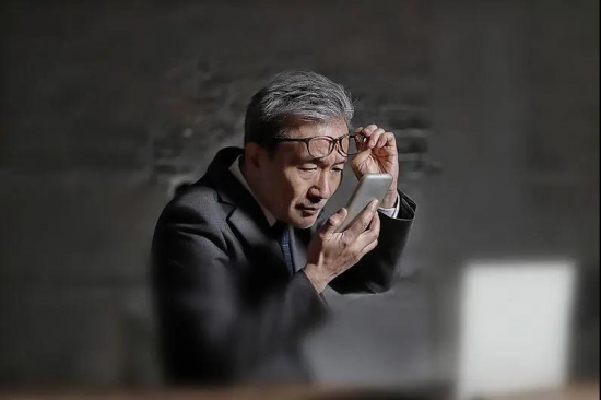美麗島多焦鏡:十六年的堅守，只為老花眼打磨一副多焦鏡